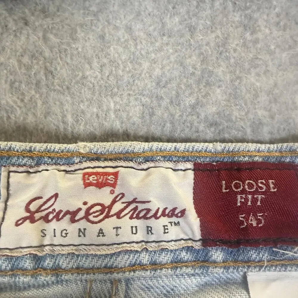 Vintage Levi's Y2K Men's 40x30 Light Wash Loose Fit Ankle Length Jeans Signature